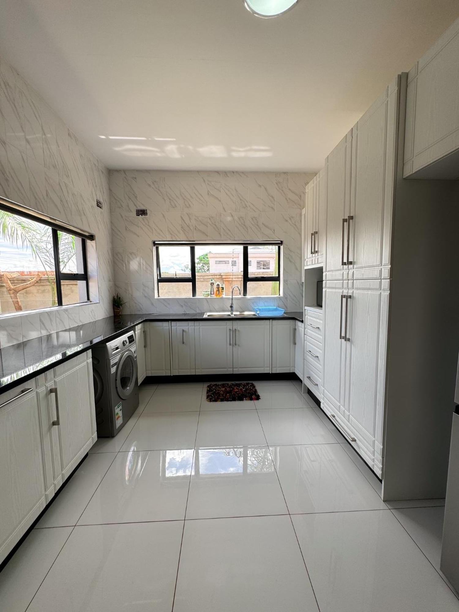 Holiday Villa 하라레 외부 사진